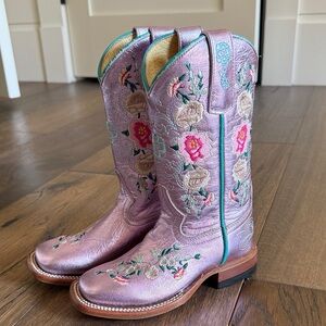 Macie Bean Kids Boots in Metallic Purple with Floral Embroidery